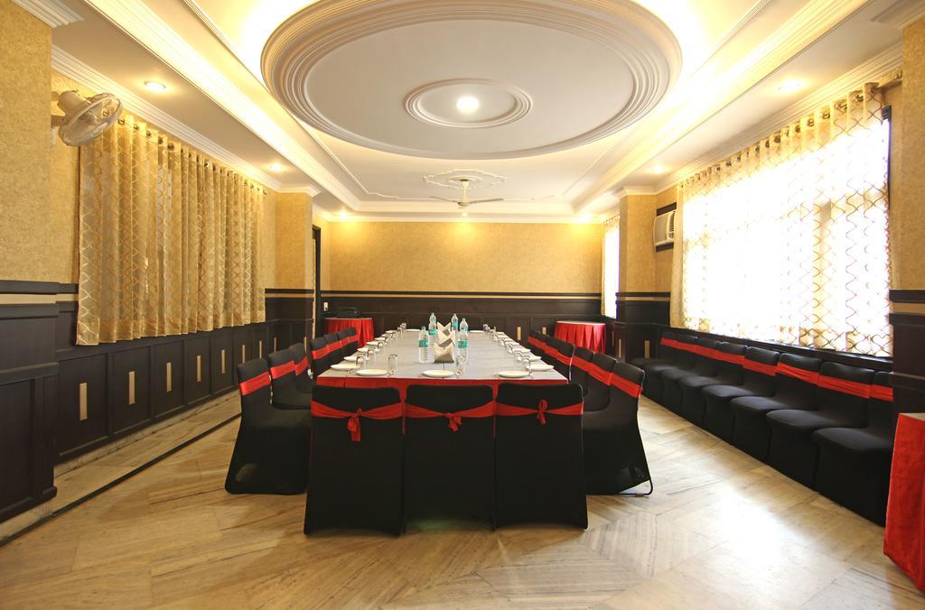 Le Grand Hotel Haridwār Esterno foto