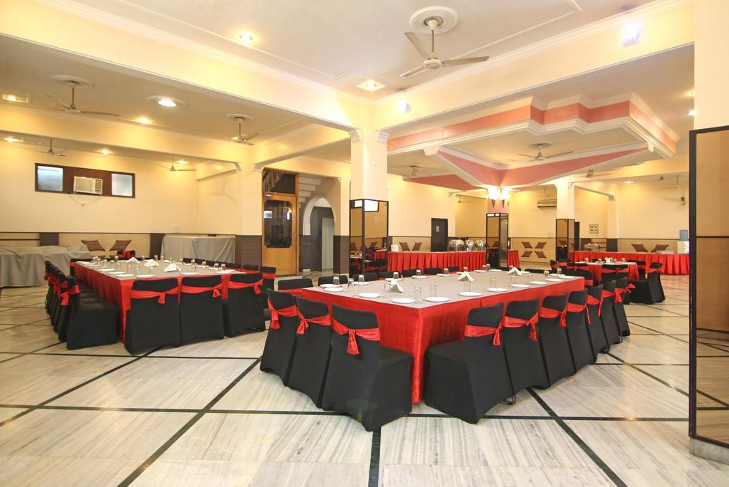 Le Grand Hotel Haridwār Esterno foto